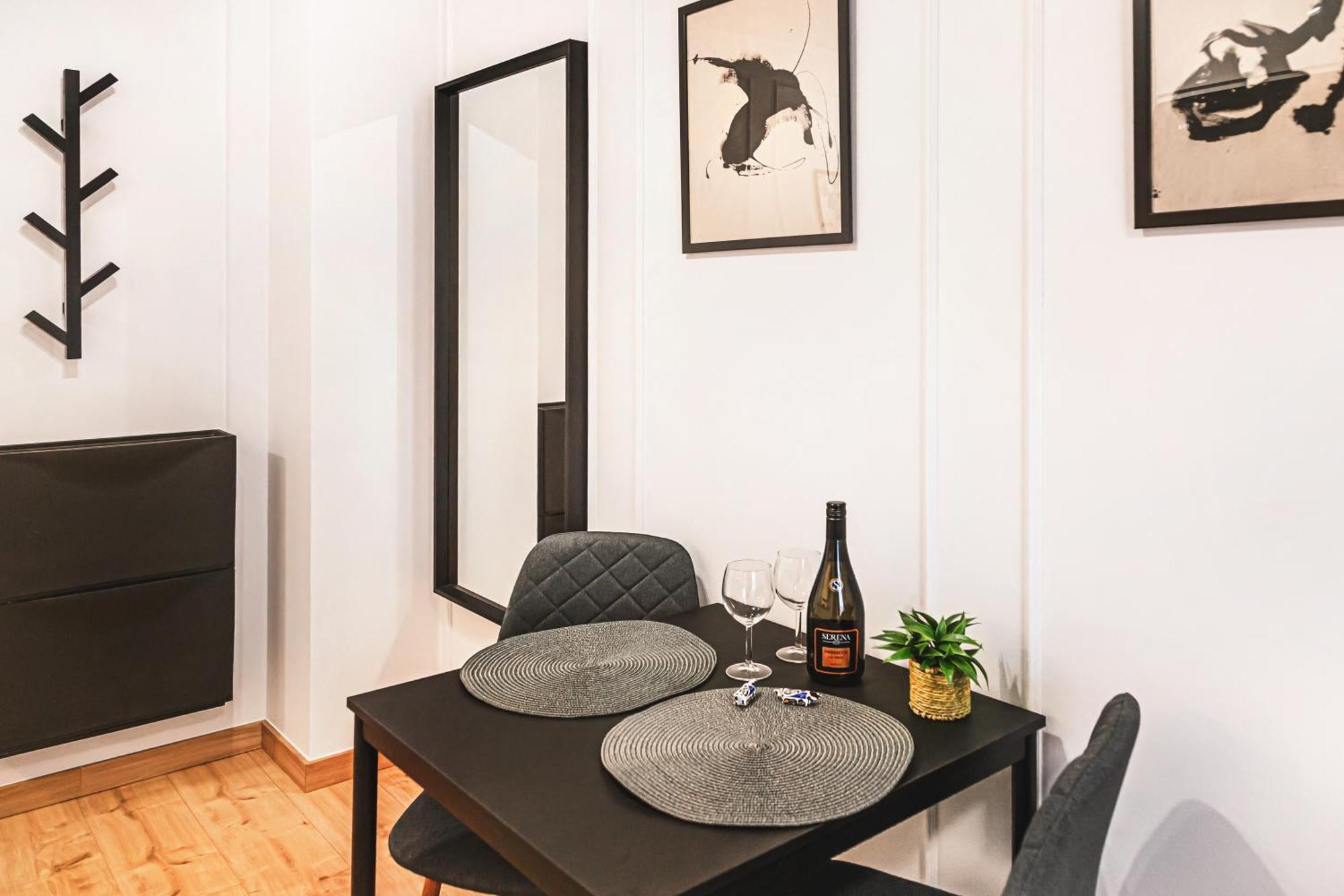 Stylowe Apartamenty W Centrum Вроцлав Екстериор снимка